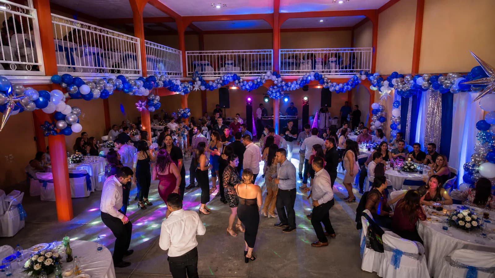 Cumpleaños de adultos: fiesta dj en el Salón Campeche