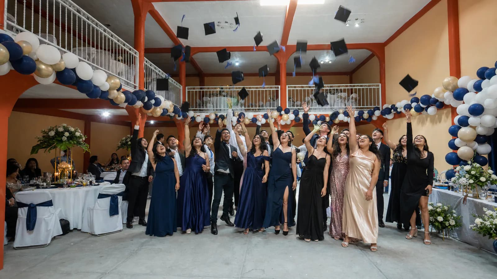 Graduaciones: birrete celebración en el Salón Campeche