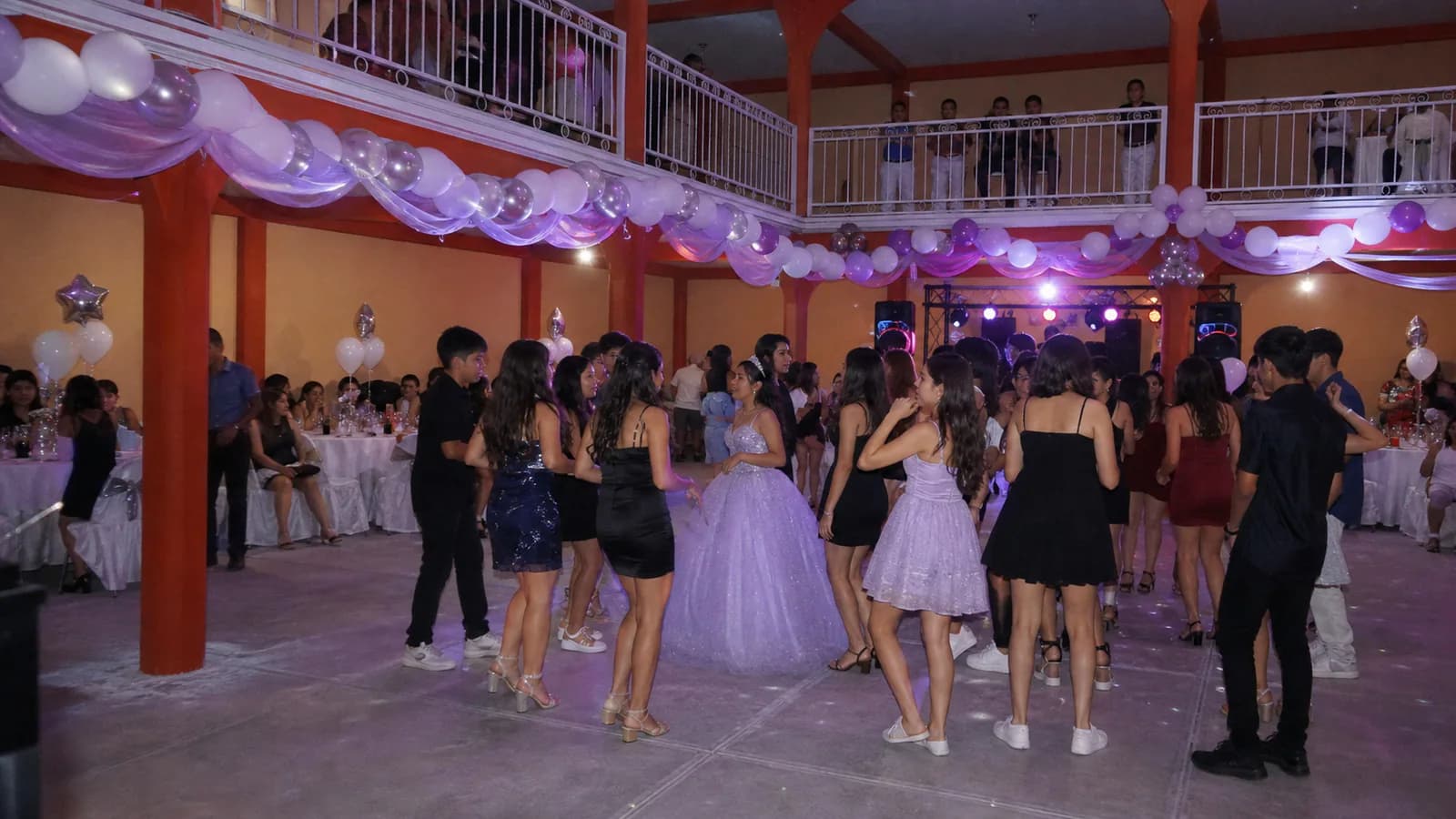 XV años: fiesta dj plata en el Salón Campeche